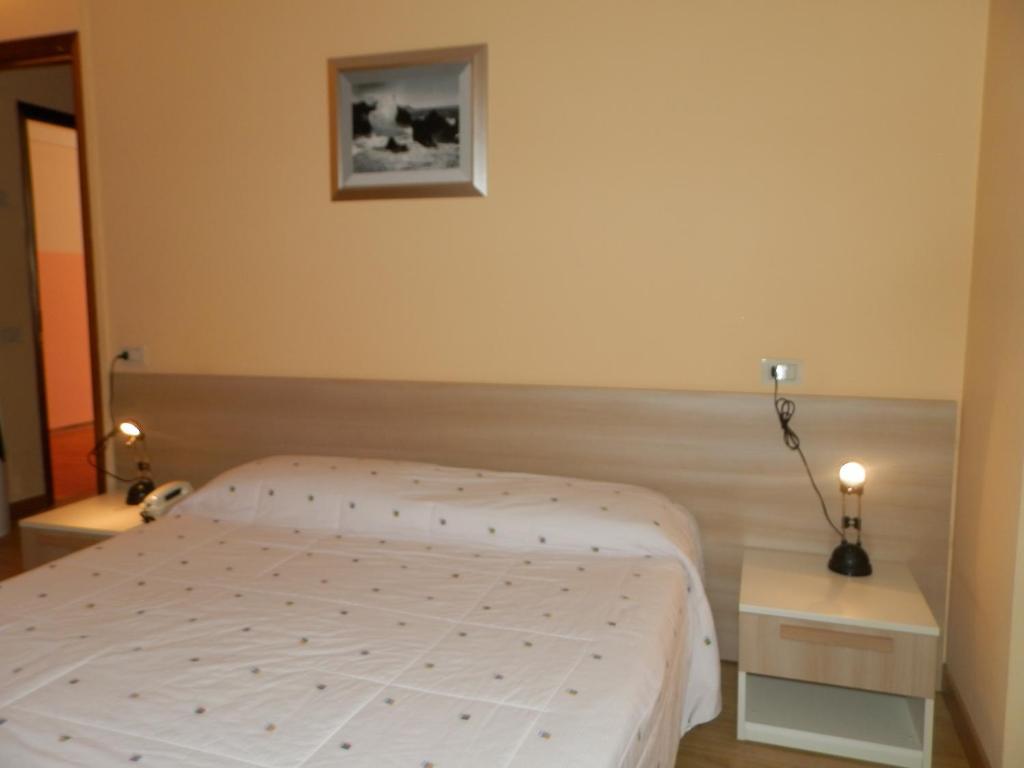 Hotel Motel Europa Domodossola Pokoj fotografie