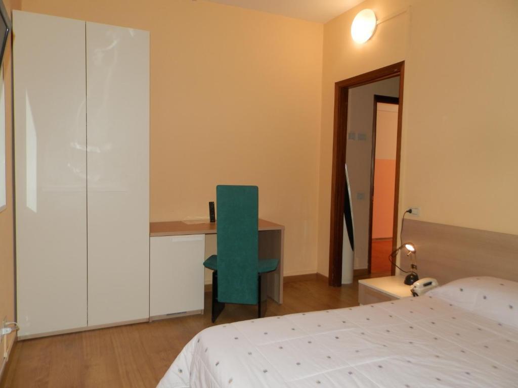 Hotel Motel Europa Domodossola Pokoj fotografie