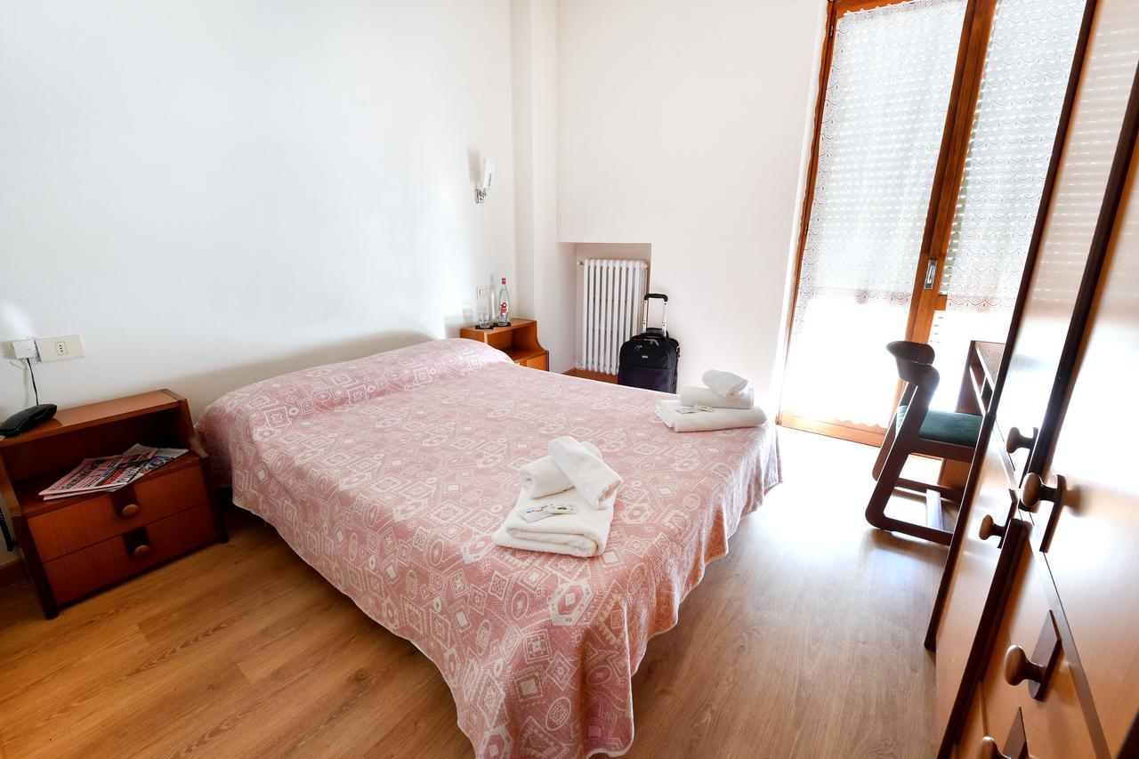 Hotel Motel Europa Domodossola Exteriér fotografie