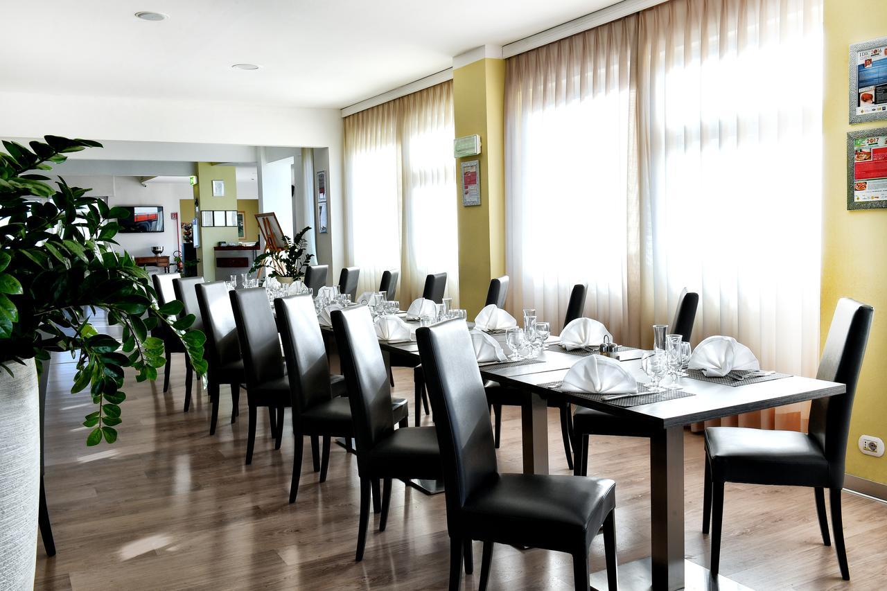 Hotel Motel Europa Domodossola Exteriér fotografie